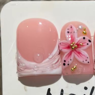Nail Art Pink - Набор из 10 накладных ногтей телесно-розового