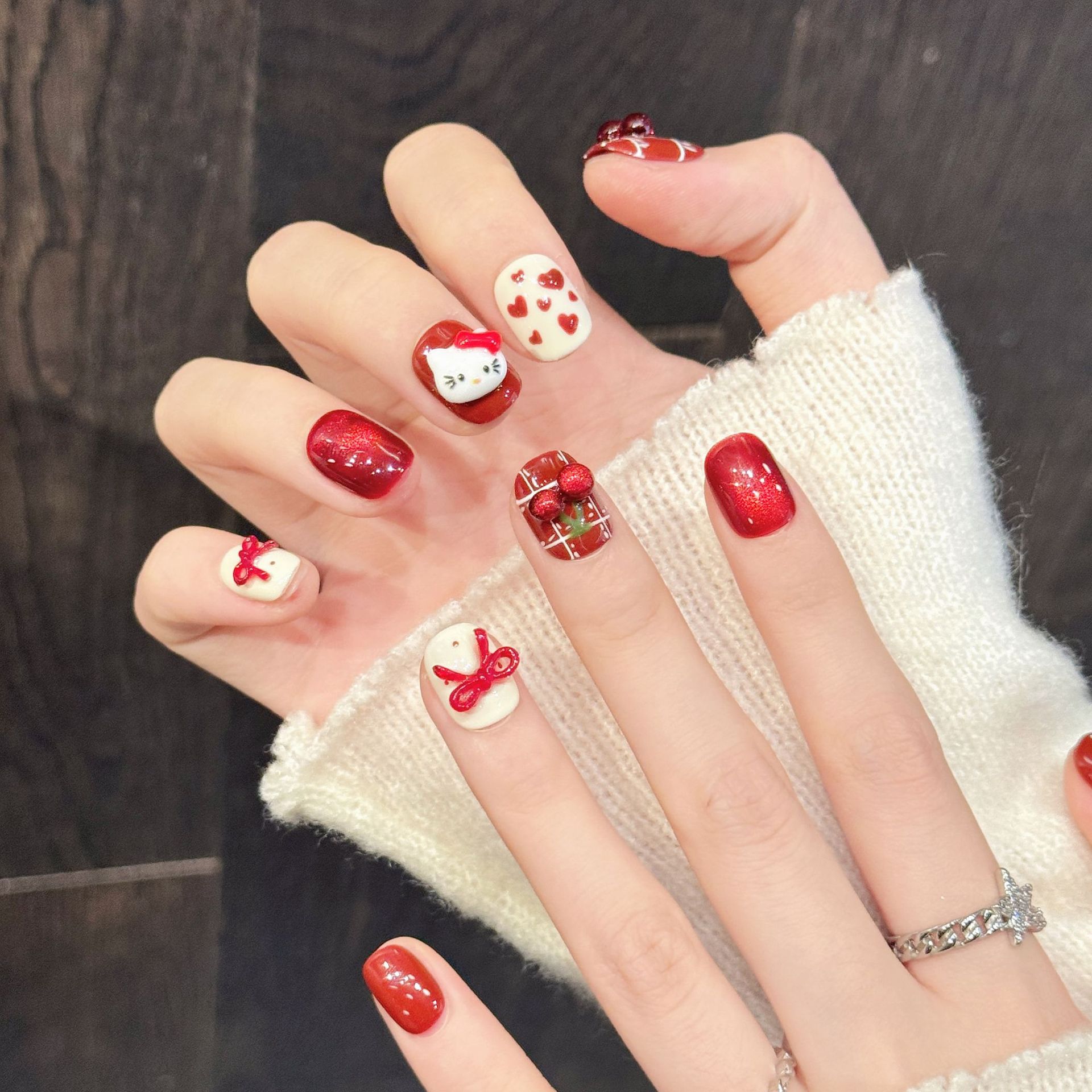 Nail Art Red Cherry - 10 шт. Накладные ногти ручной работы